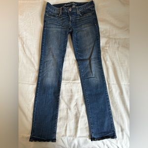 American Eagle Size 8 Skinny Jeans